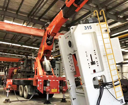 会山镇附近随车吊出租，轻松解决运输难题