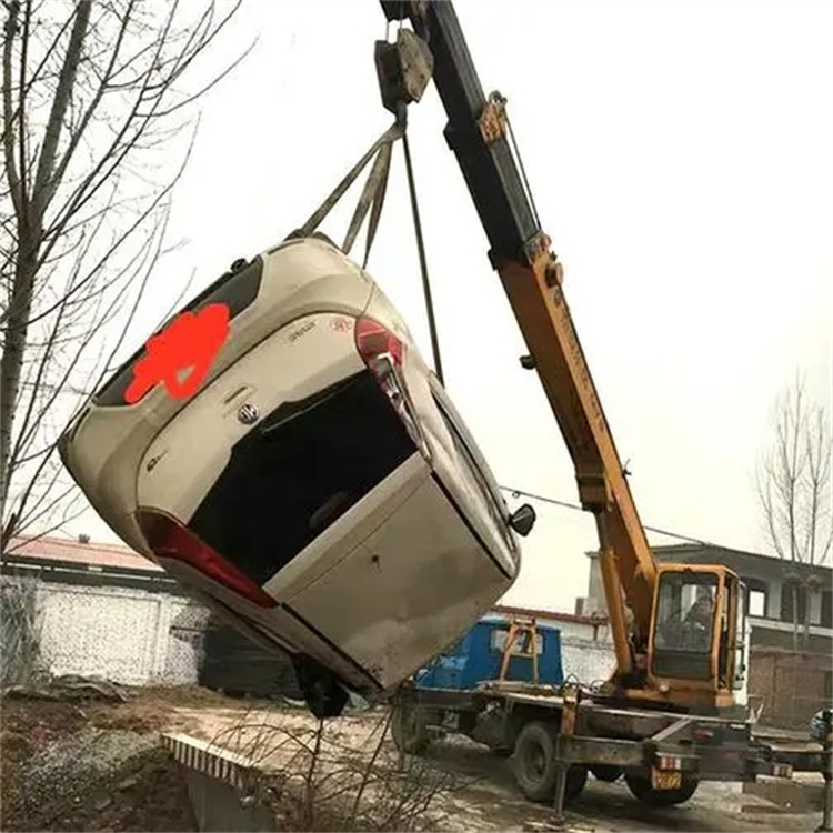 会山镇随时待命，吊车24小时道路救援服务全解析