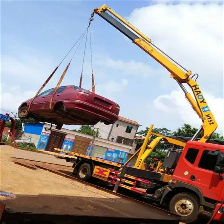 会山镇吊车吊汽车的正确方法